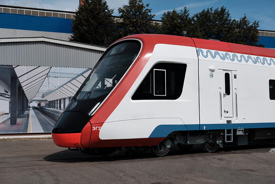 Новая модификация электропоезда ЭГ2Тв «Иволга» была создана специально для проекта «Московские центральные диаметры» (МЦД) — сквозных железнодорожных линий в Москве и Московской области, которыми будут пользоваться до полумиллиона пассажиров в день.