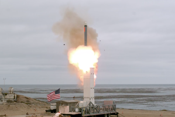 Испытание США запрещенной ДРСМД крылатой ракеты