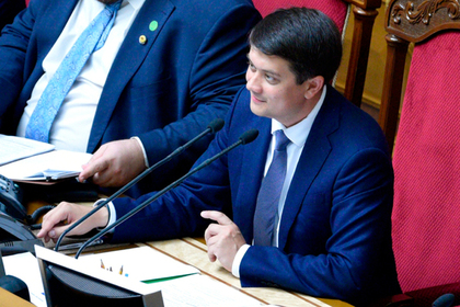 Спикер Рады выключил микрофон говорившему по-русски депутату