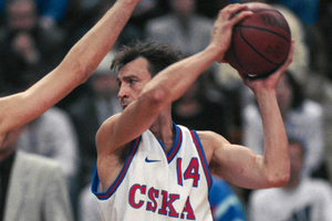 «Вдохнуть можешь, а выдохнуть — нет» В 90-е российские баскетболисты чуть не стали  чемпионами Европы. Но их решили отравить