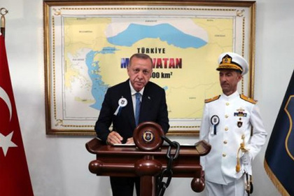 Эрдоган попозировал на фоне карты с принадлежащими Турции греческими островами