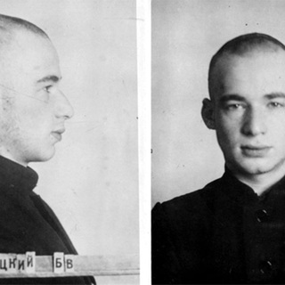 Борис Слуцкий. Фото из следственного дела. Расстрелян 26 марта 1952 года