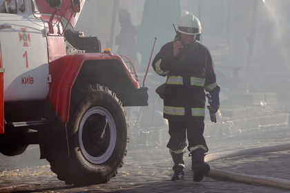 Киевлянин обстрелял тушивших его дом пожарных