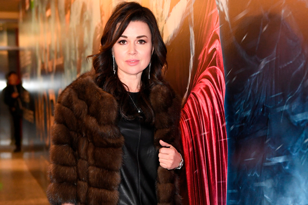 Анастасия Заворотнюк