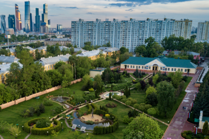 В пансионе воспитанниц Минобороны нашли аферу на миллионы рублей