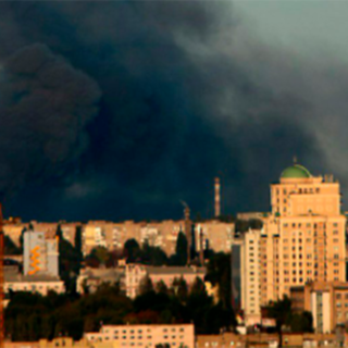 Пожар на складе боеприпасов в Куйбышевском районе Донецка
