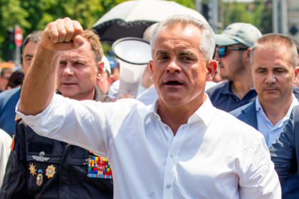 Раскрыты подробности бегства контролировавшего Молдавию олигарха
