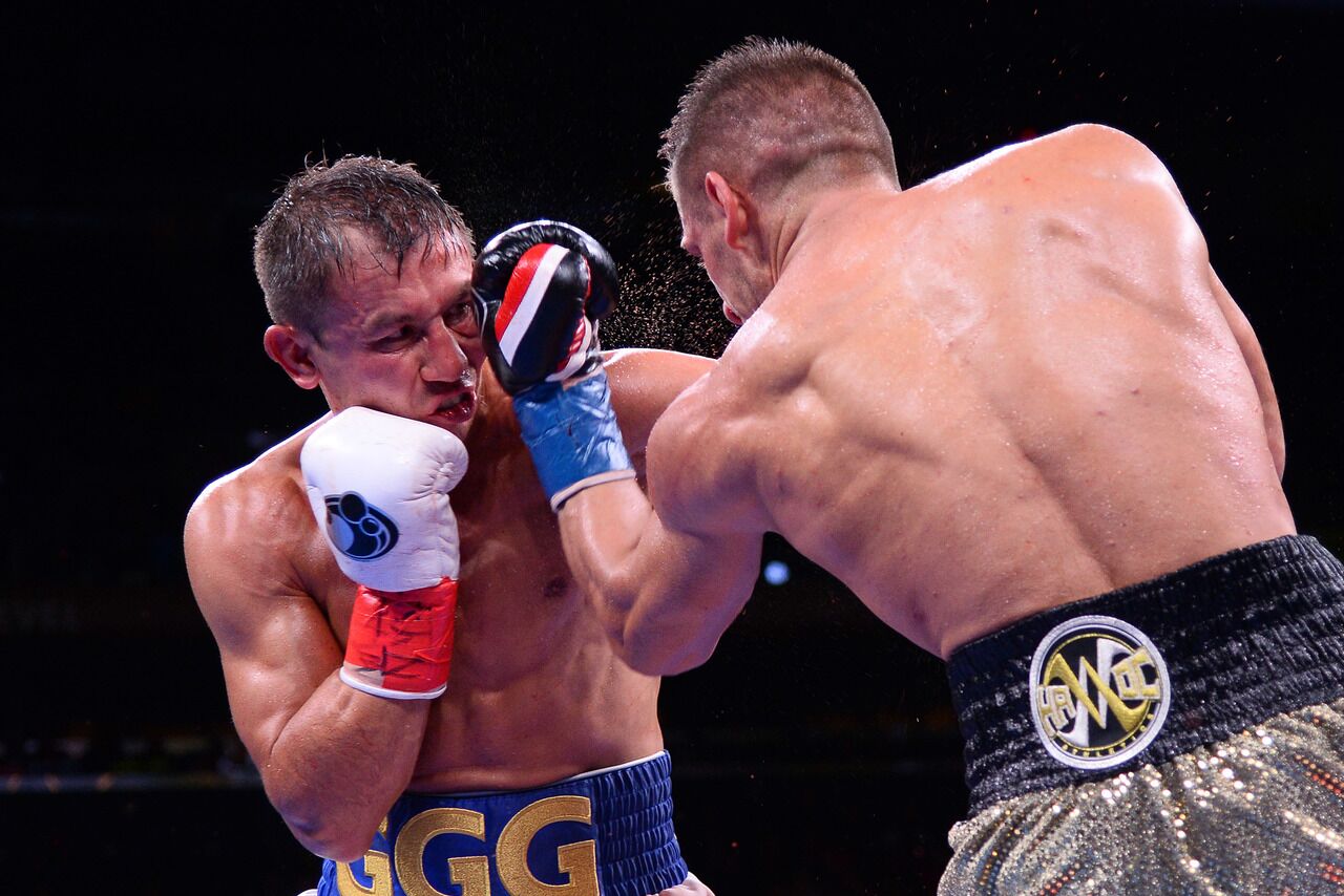 Ограбление» По-Казахски Головкин Побил Украинца Деревянченко И Снова Стал  Чемпионом. Но Бой Оставил Много Вопросов: Бокс И Мма: Спорт: Lenta.ru