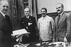 «Сталин был уверен в неизбежности войны» Кто на самом деле позволил Гитлеру развязать Вторую мировую 