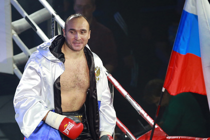 Российский боксер согласился заменить попавшегося на допинге соперника Усика