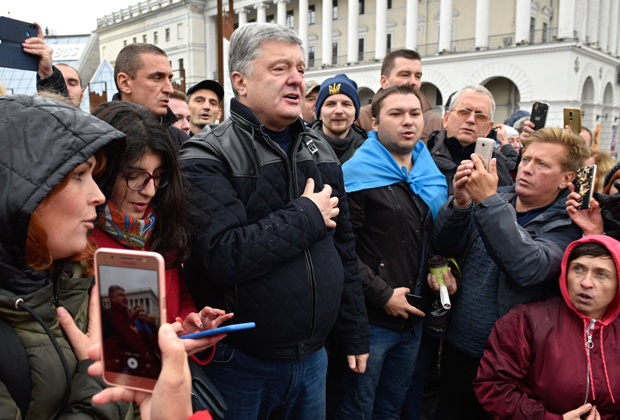 Петр Порошенко на акции «Нет капитуляции»