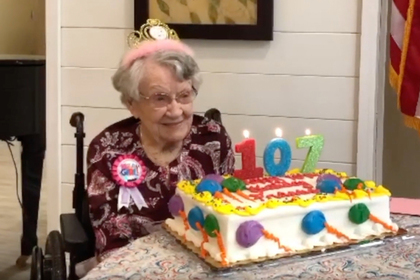 107-летняя женщина объяснила свое долголетие любовью к газировке