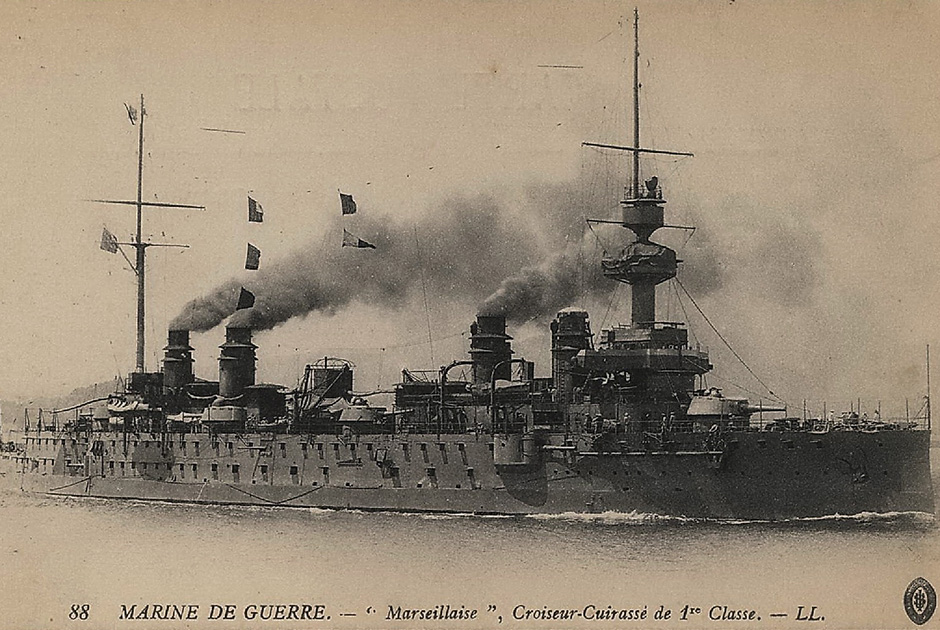 Броненосный крейсер «Марсельез» (Marseillaise). Водоизмещение 10 тысяч тонн. Спущен на воду в 1903 году. При взрыве «Либертэ» на крейсере погибли 15 человек