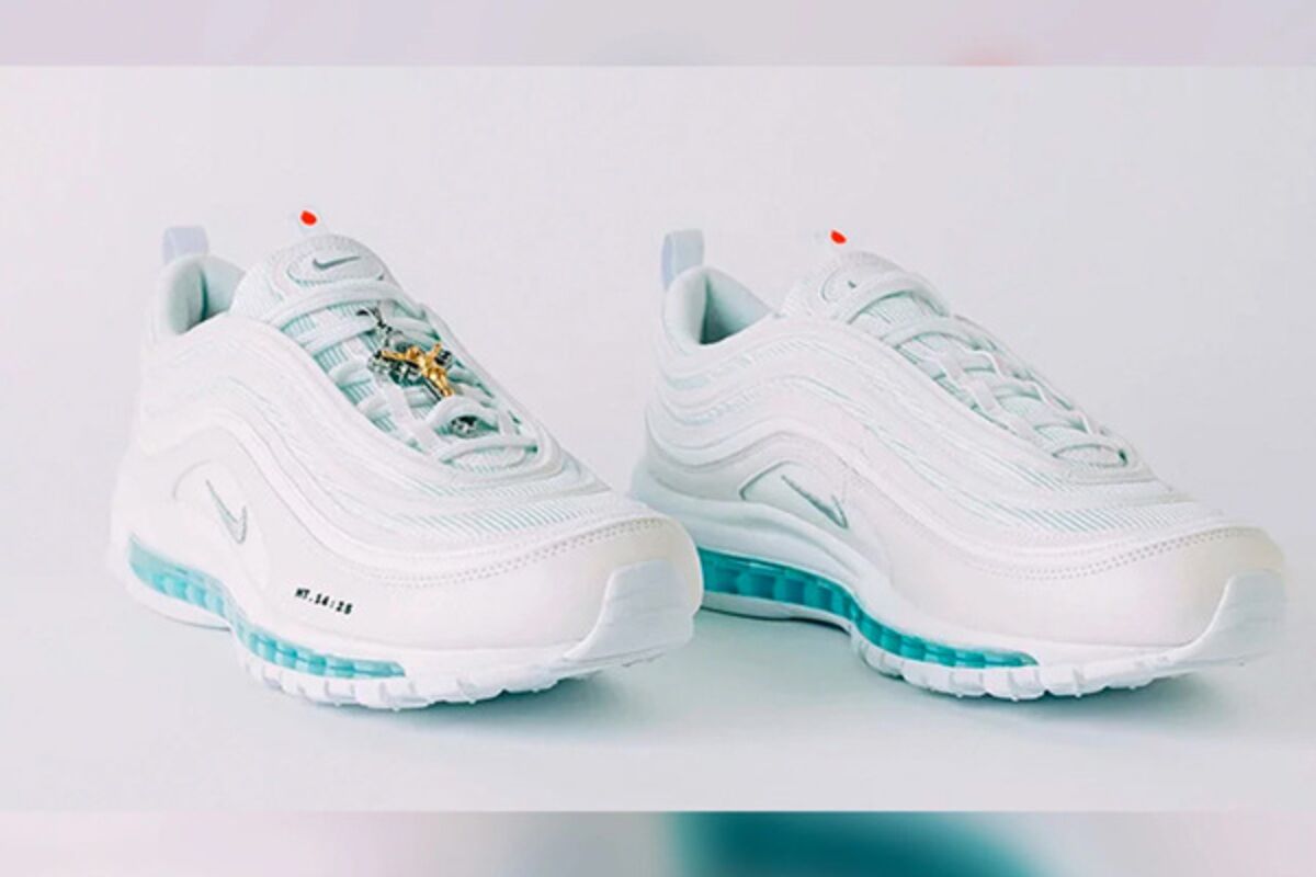 air max 97 with water inside