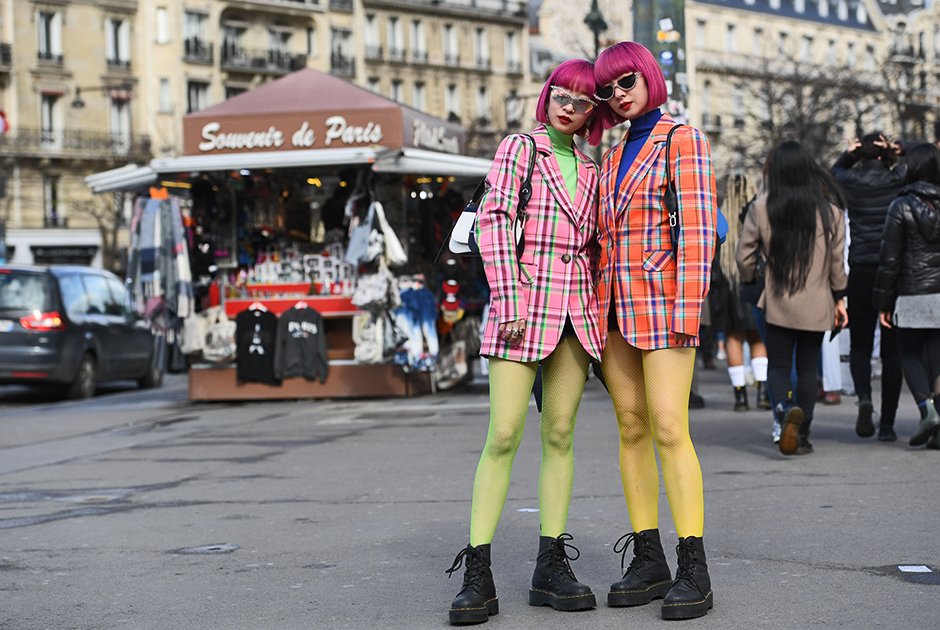 Блогерки Ами и Айя Сузуки на Неделе моды в Париже, 2019