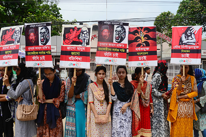16 смертных приговоров за сожжение школьницы в Бангладеш