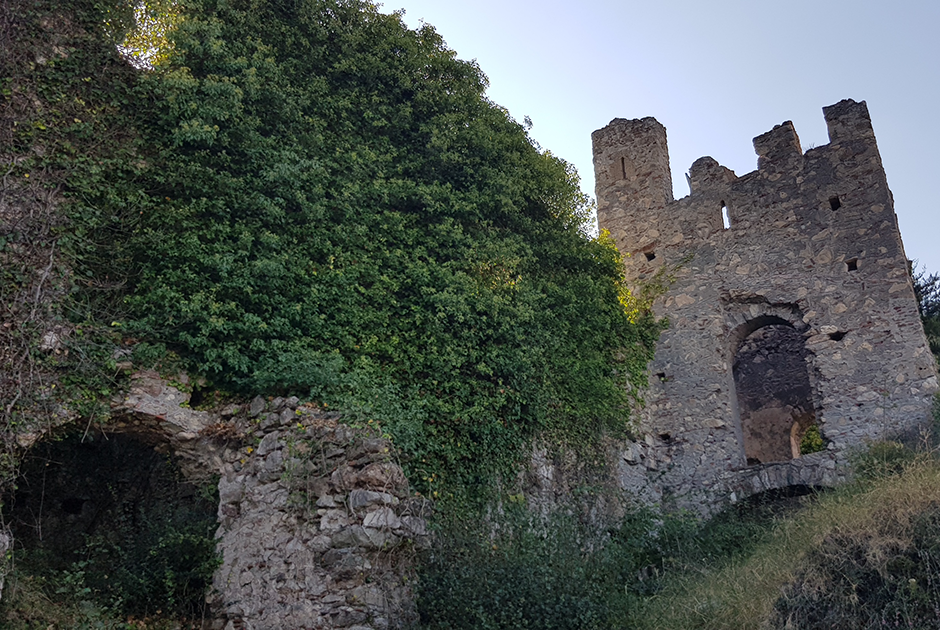 Руины башен Мистры