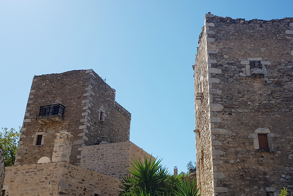 Некоторые башни Вафии обитаемы по сей день