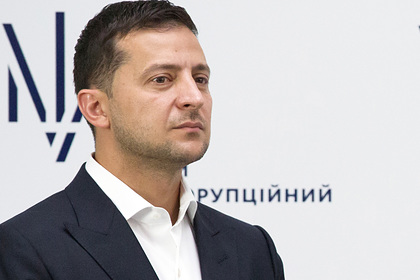 Зеленский призвал решить конфликт в Донбассе дипломатическим путем