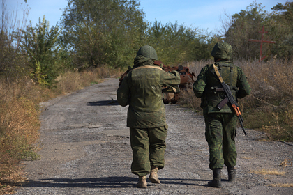 Ополчение ЛНР начало отводить войска вслед за Украиной