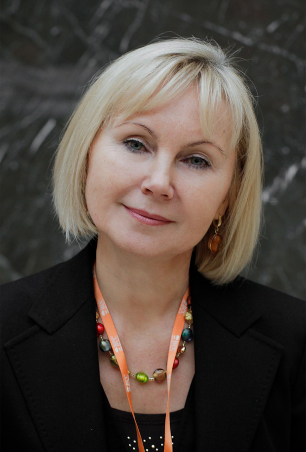 Нина Колташова