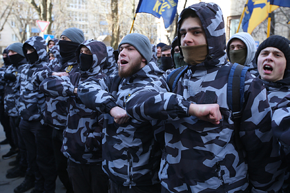 Украинские националисты будут контролировать ситуацию в Донбассе
