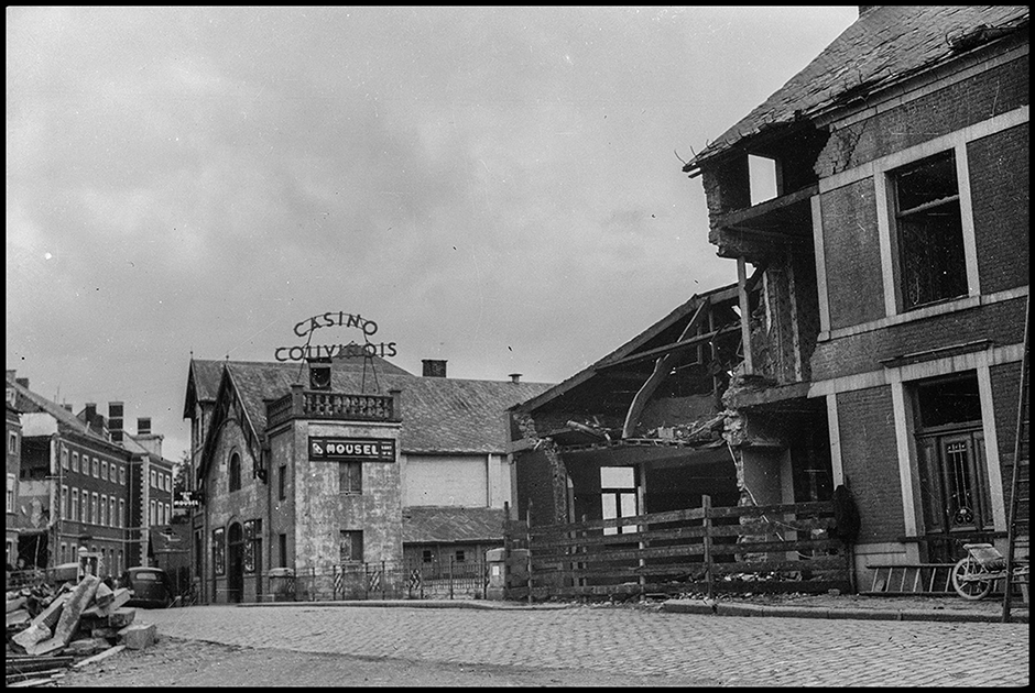 Руины домов в городе Кувене. Бельгия, 1939-1942 годы
