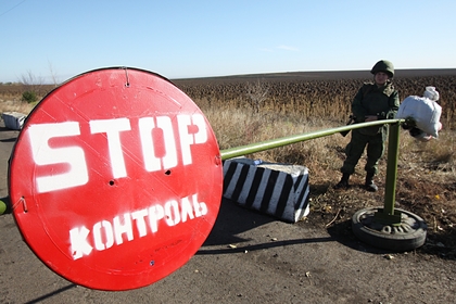 Украина открыла огонь по ДНР после отвода войск