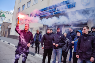 В Херсоне активисты и друзья Екатерины Гандзюк провели несколько акций, чтобы напомнить: заказчики убийства до сих пор на свободе