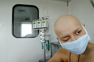 «Вы никогда не знаете, чем закончится рак» Как лечатся россияне, которым не смогла помочь медицина