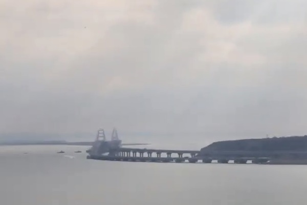 Проход украинских кораблей через Керченский пролив