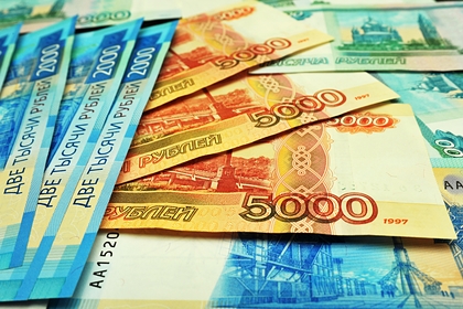Названы регионы России с самыми быстро растущими зарплатами