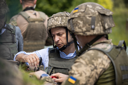 На Украине усомнились в желании Зеленского добиться мира в Донбассе
