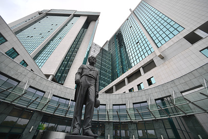 Сбербанк обжаловал в Верховном суде отмену валютных сделок с «Сухим»