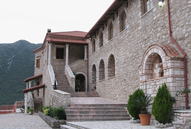 Монастырь Гиромери. Внутренний двор 