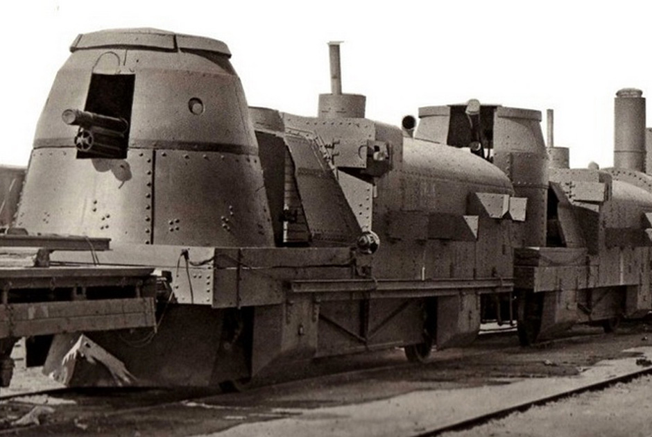«Орлик» — бронепоезд чехословацкого корпуса на одной из сибирских станций, 1919 год