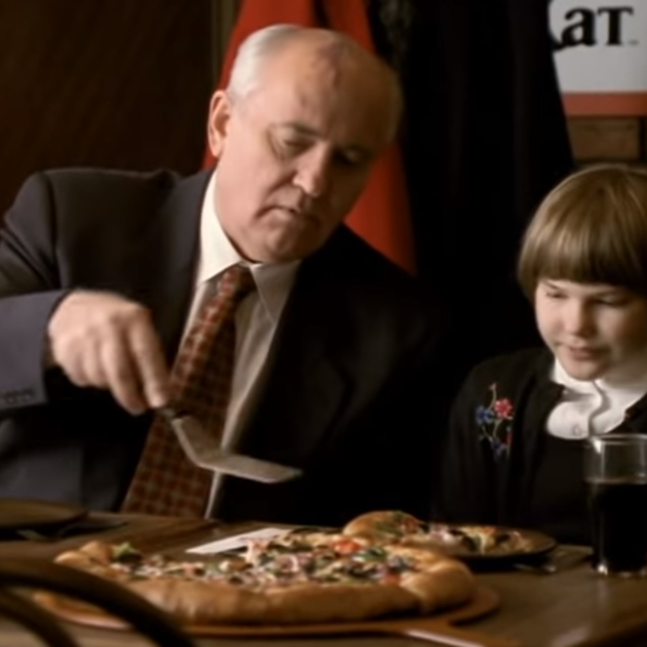 Горбачев рекламирует пиццу хат. В каком году горбачев рекламировал пиццу хат. В каком году горбачев рекламировал пиццу хат. Горбачев рекламирует пиццу. В каком году горбачев рекламировал пиццу хат.