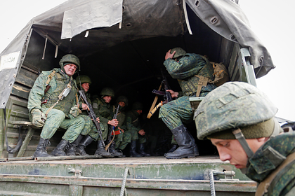 Украинцы сочли ополченцев Донбасса воюющими за российские деньги