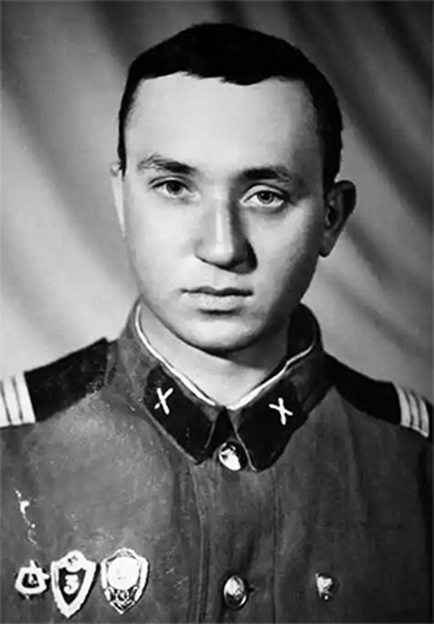 Василий Кулик во время службы в армии