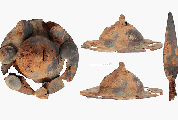 Артефакты из погребения, найденного в Курской области. Примерно I век до н.э. – I век н.э. Курский музей археологии