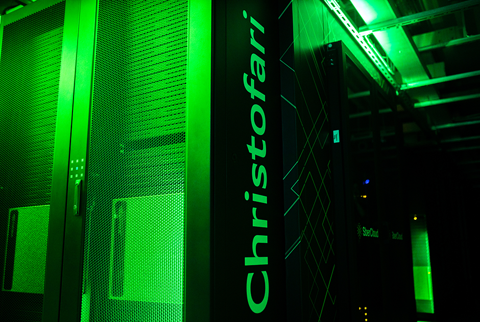 Это делает его уникальным среди других крупнейших суперкомпьютеров мира. 