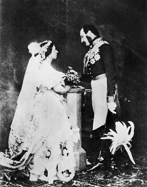 Королева Виктория в подвенечном платье и принц Альберт, 1854 год