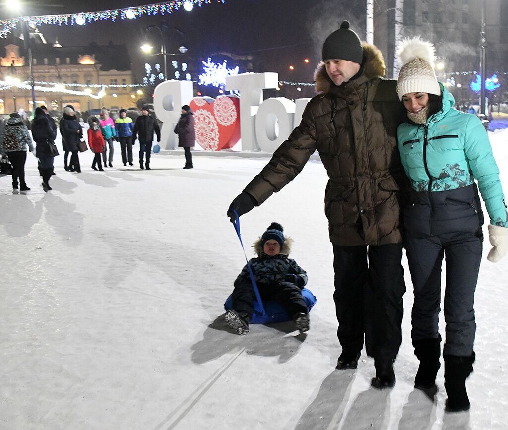 Как Россия Отдыхает На Новогодние Праздники