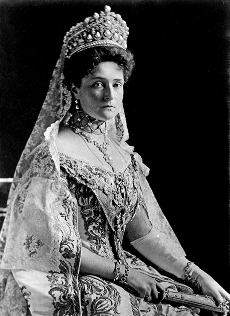 Российская императрица Александра Федоровна, жена императора Николая II. 1904 год