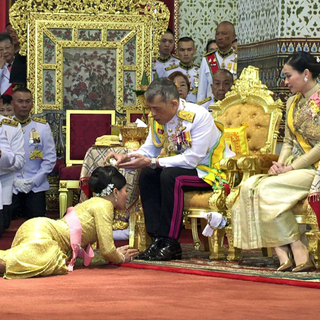 Тайский король Маха Вачиралонгкорн во время церемонии коронации 