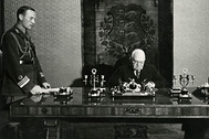 Президент Эстонской Республики Константин Пятс в своем рабочем кабинете, 1938 г.