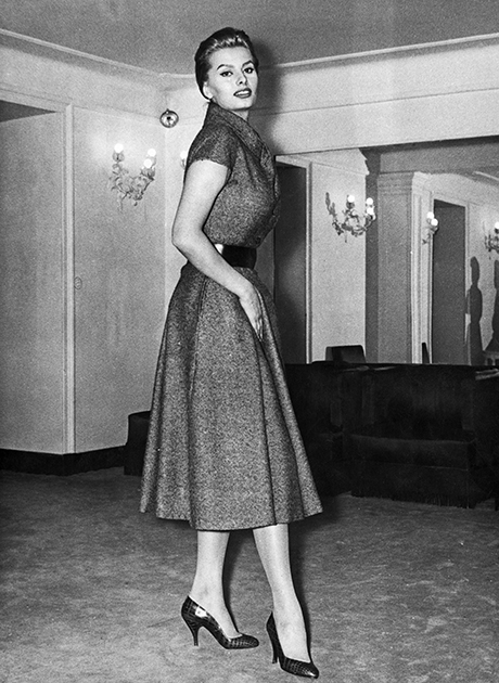 Софи Лорен в платье в стиле диоровского new look, 1956 год