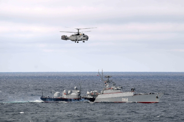 Учения Северного и Черноморского флотов в Черном море