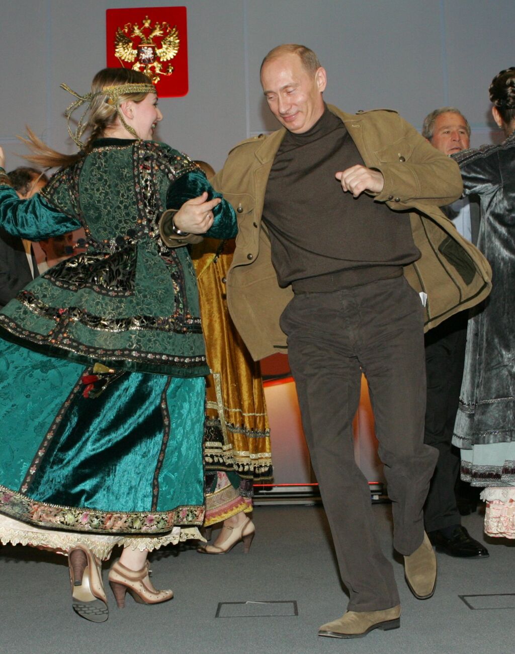 Фото Путин Танцует