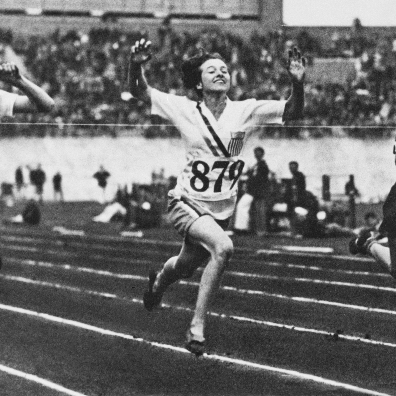 Олимпийскую чемпионку едва не похоронили заживо. Но она выжила и ...